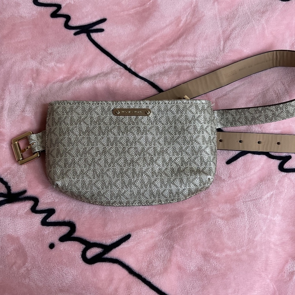 Michael kors belt fanny pack